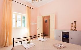 Casa Tatouris